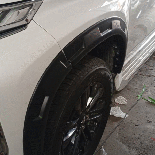 Fender Pajero'21 Rockford - Gambar 2